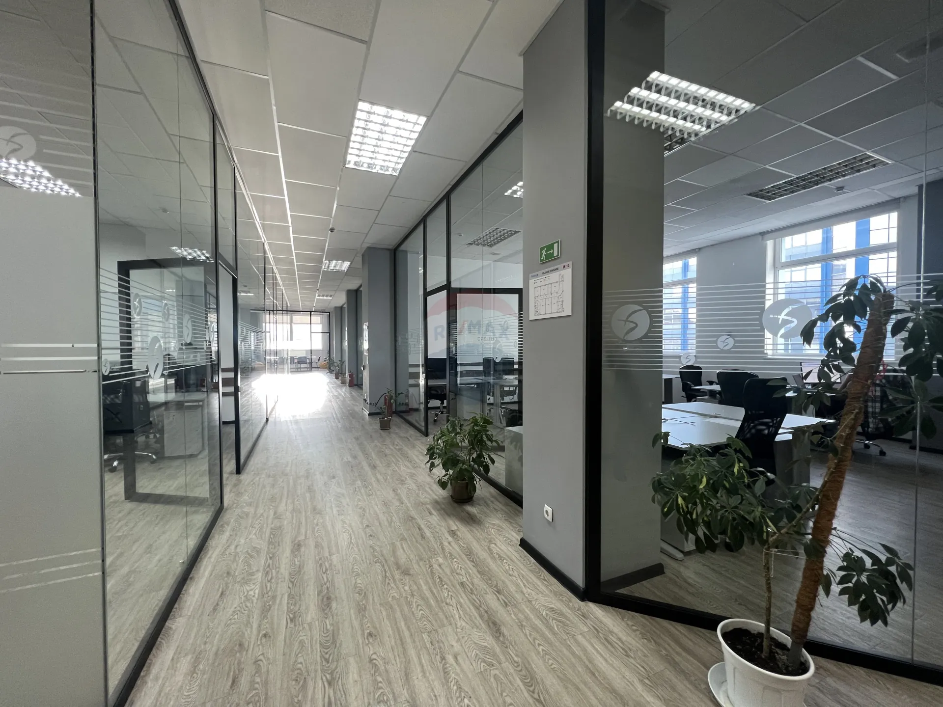 1-bedroom office, 50 m² — Image 3