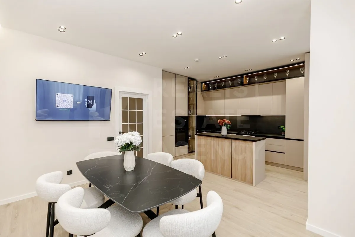 3-комнатная квартира, 106.6 м² — Изображение 3