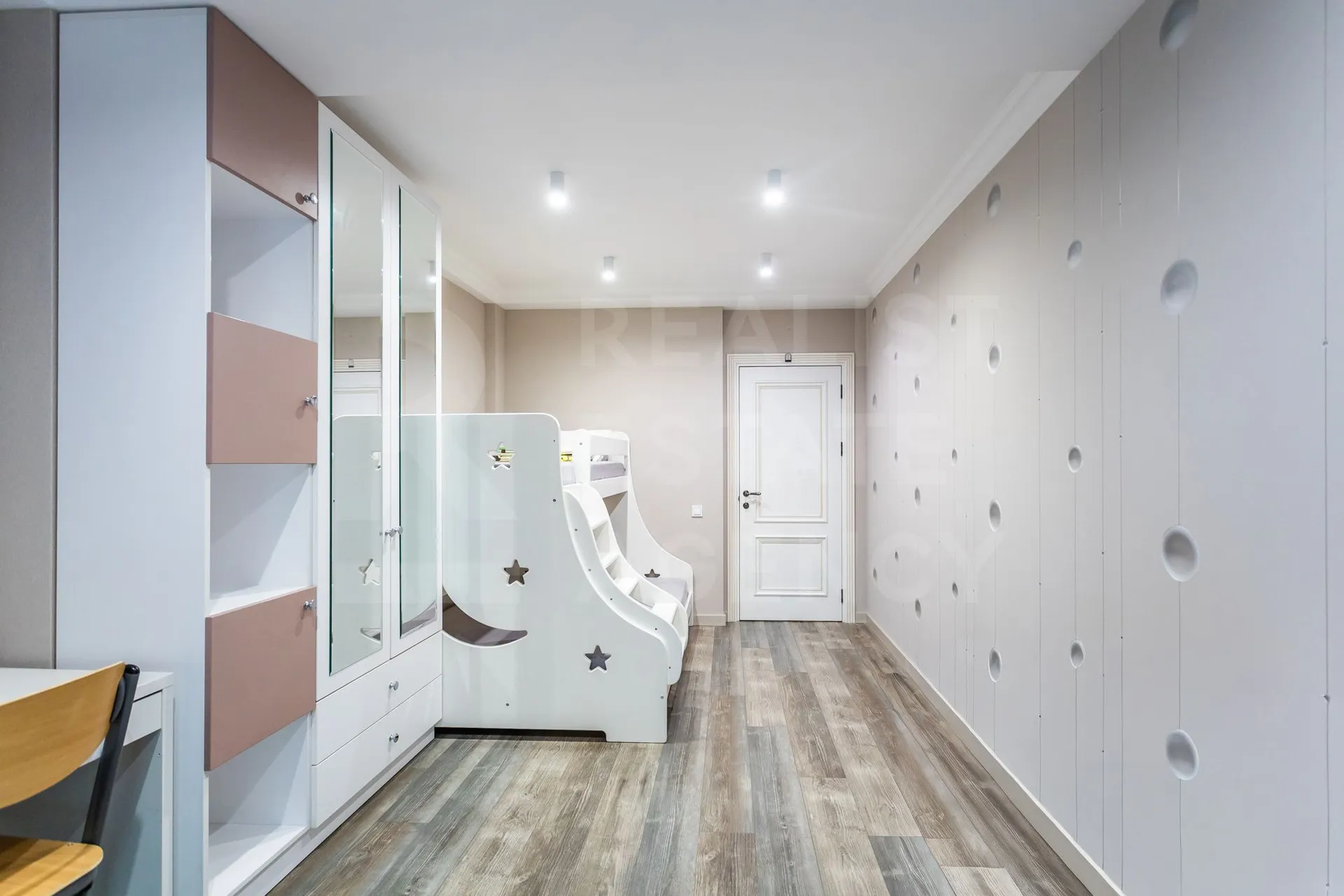 3-bedroom apartment, 97 m² — Image 3