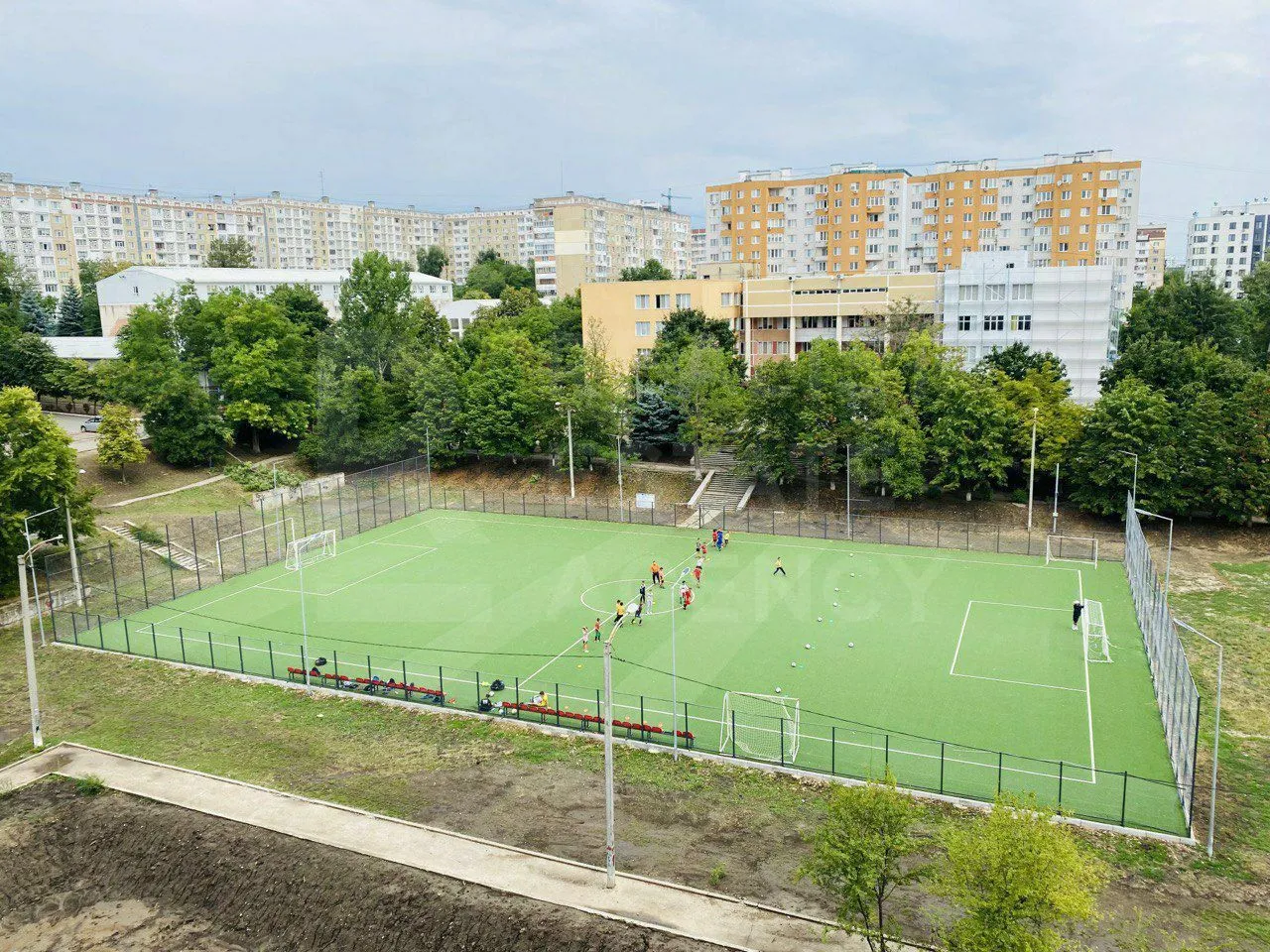 2-bedroom apartment, 80 m² — Image 2