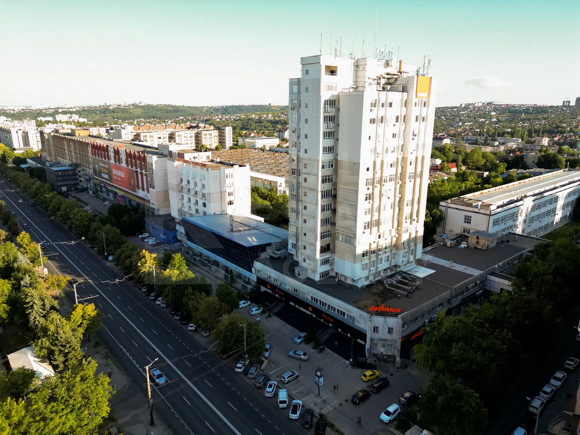 12-комнатный офис, 615.4 м² — Изображение 1