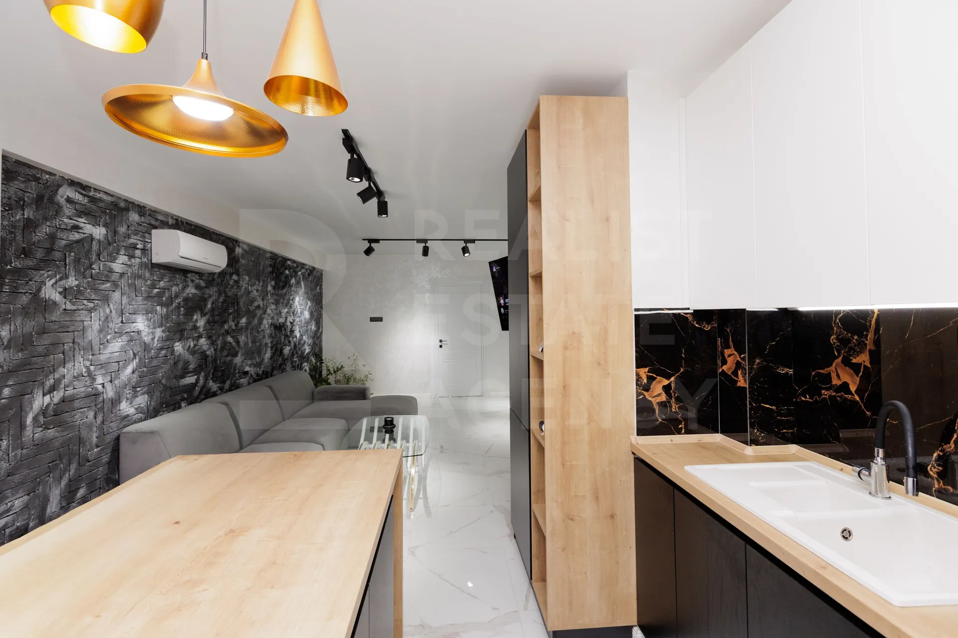 2-комнатная квартира, 77 м² — Изображение 1