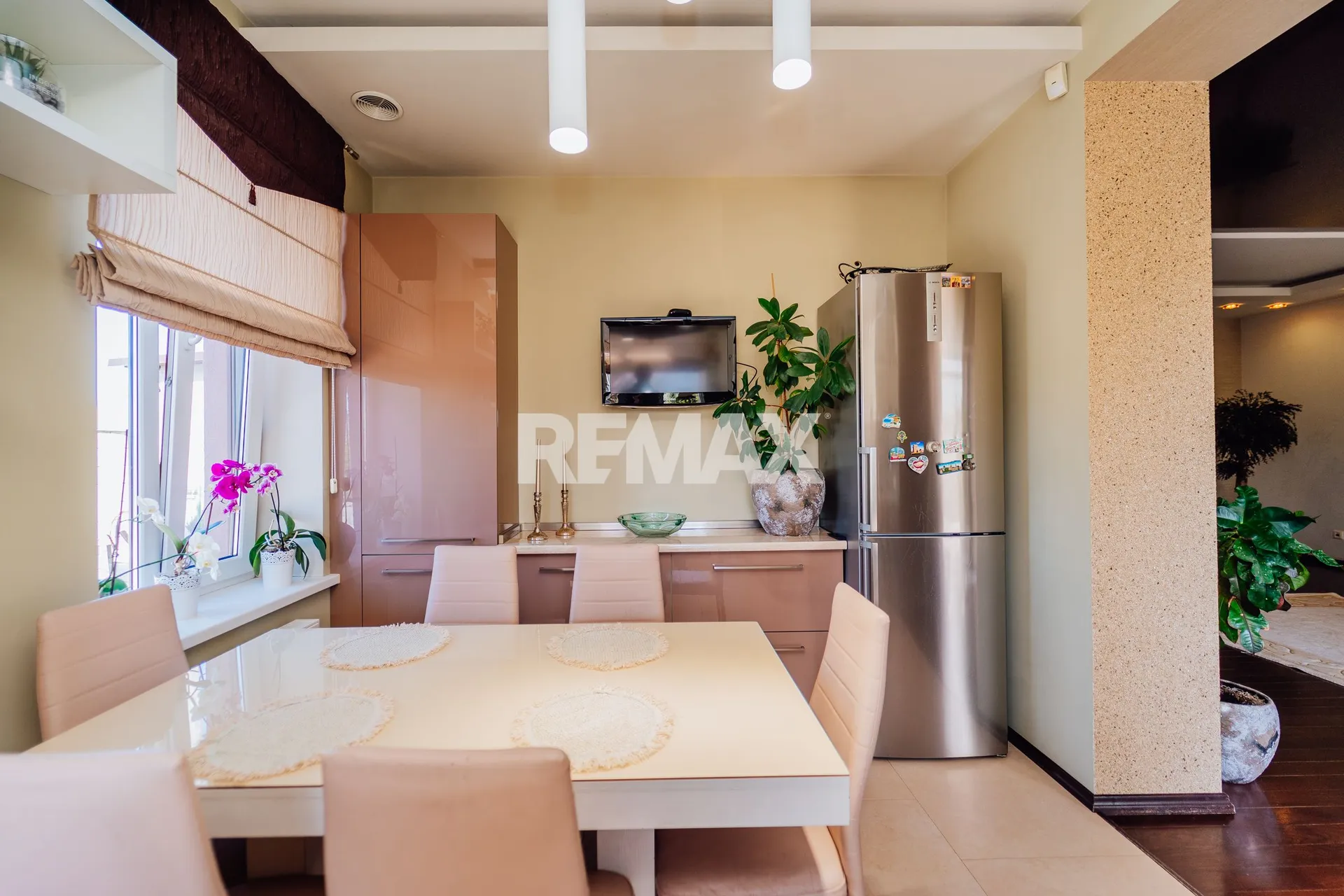 2-floor house, 160 m² — Image 2