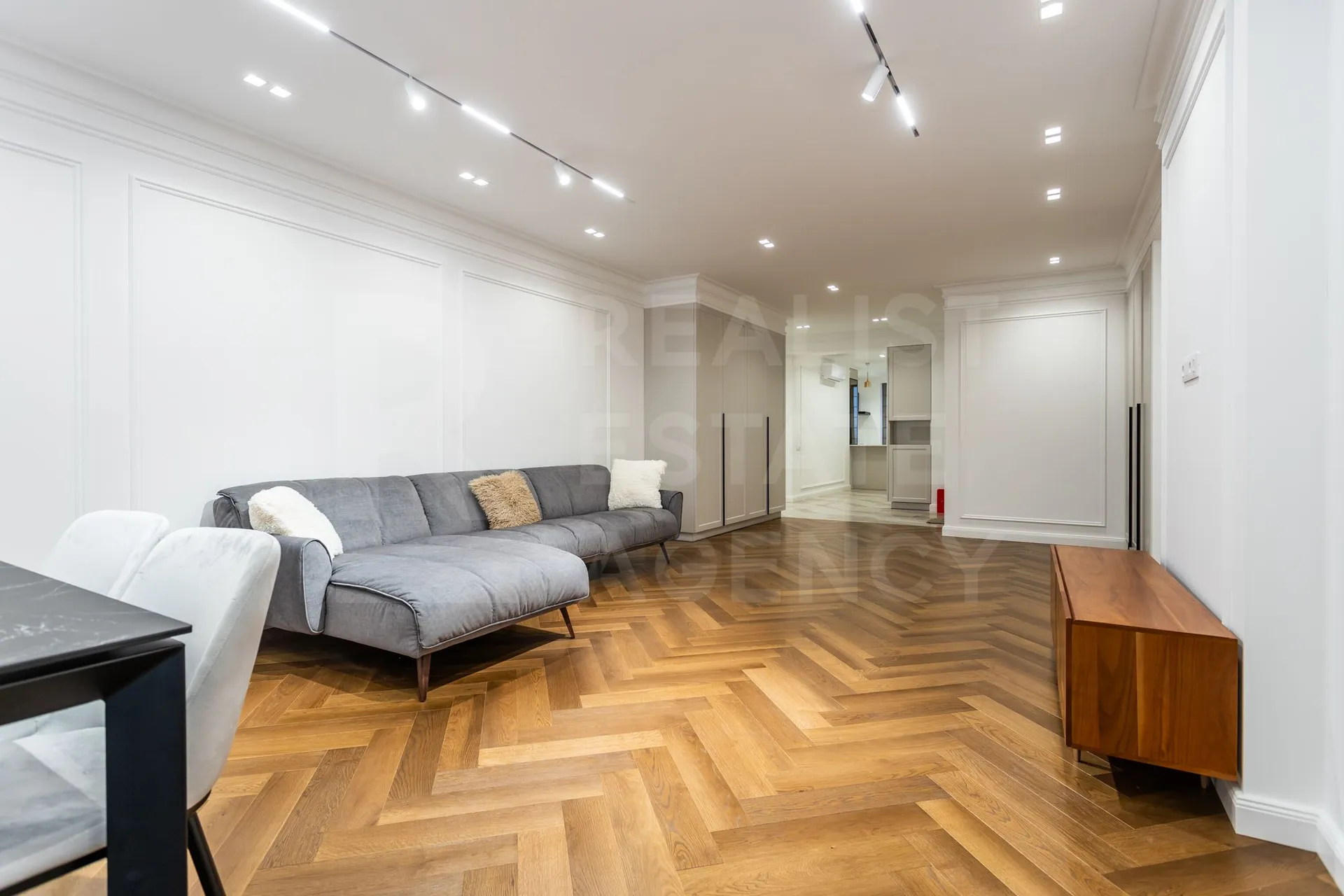 4-комнатная квартира, 146 м² — Изображение 1