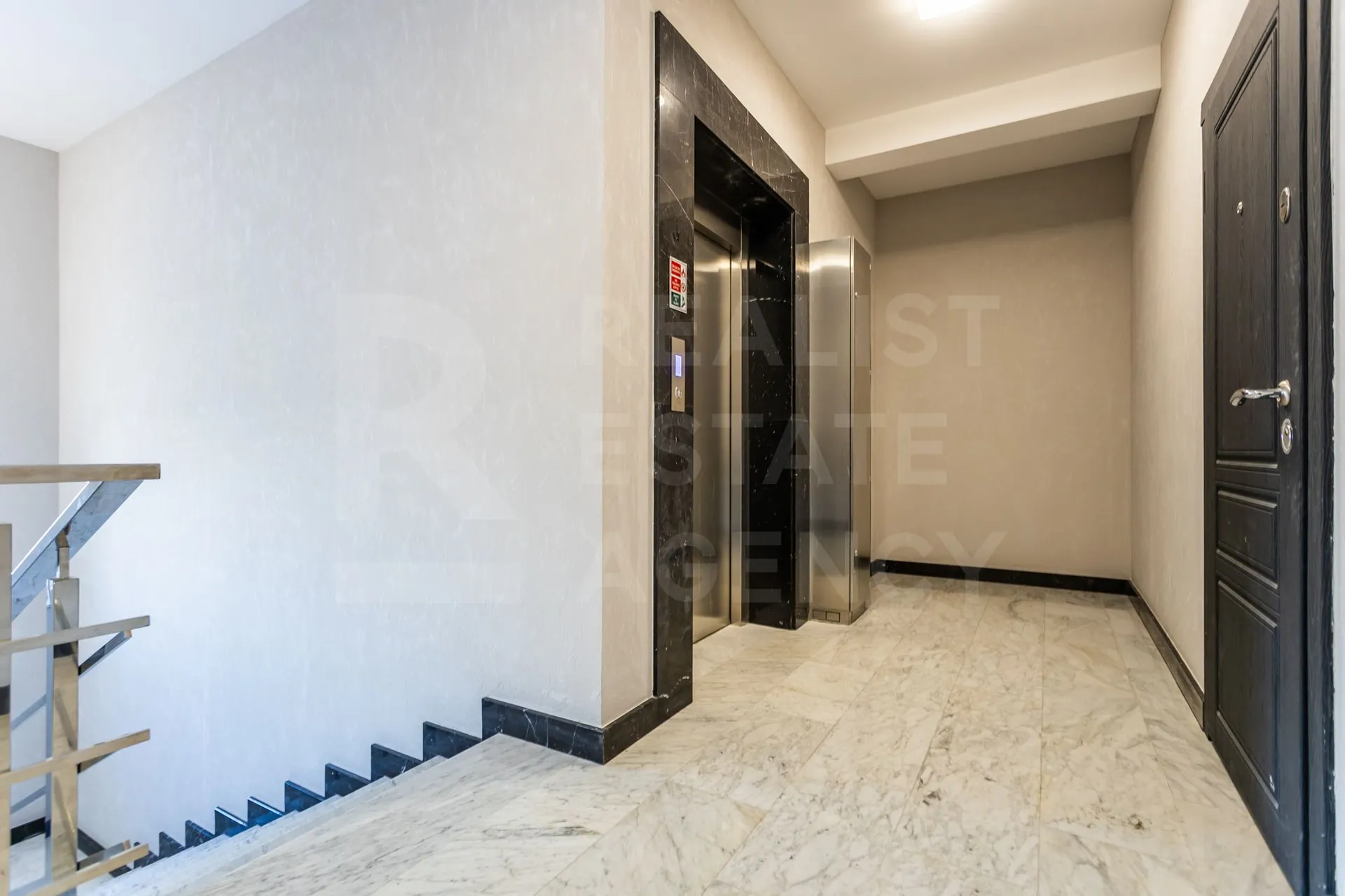 4-комнатная квартира, 312 м² — Изображение 4
