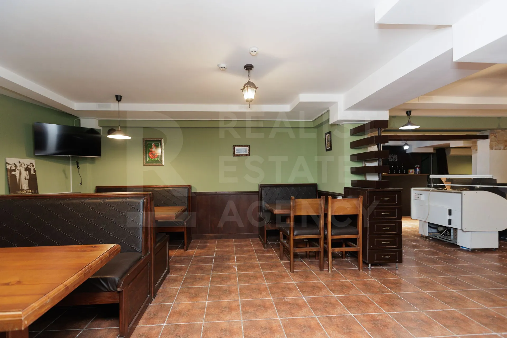 Spațiu comercial, 180 m² — Imagine 2