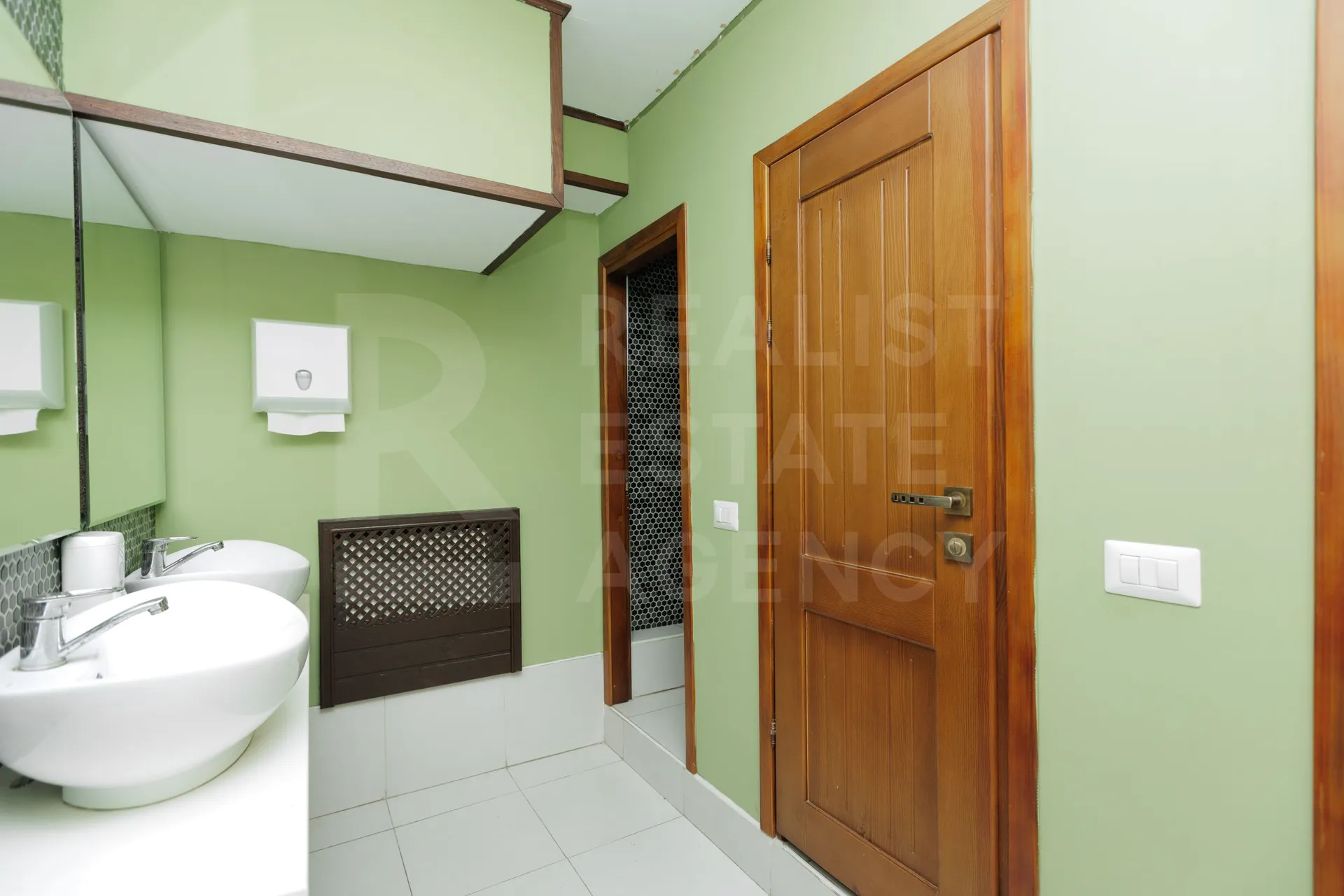 Spațiu comercial, 180 m² — Imagine 4