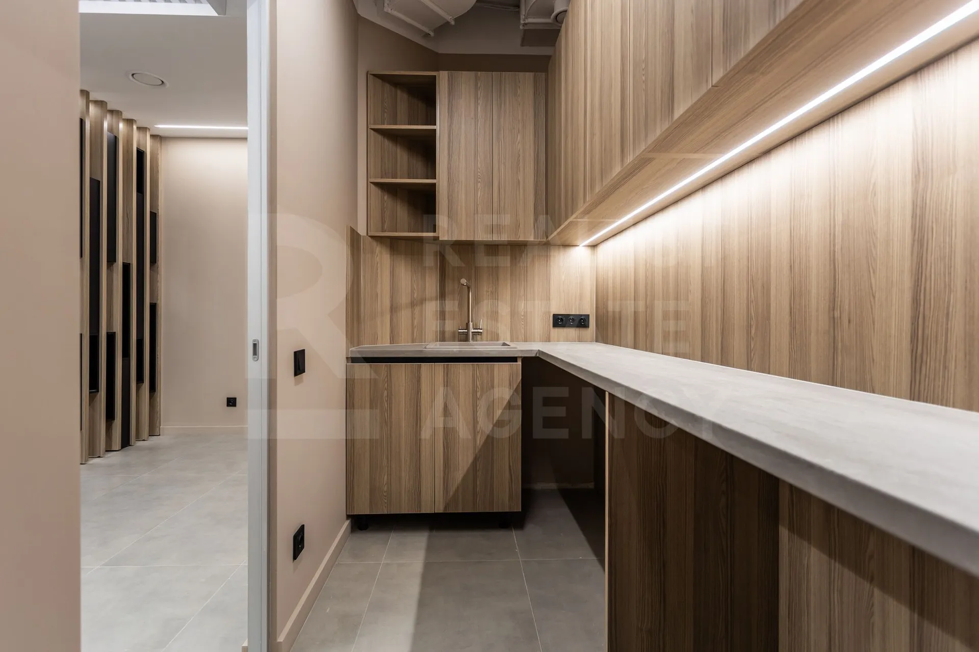 1-bedroom office, 130 m² — Image 2