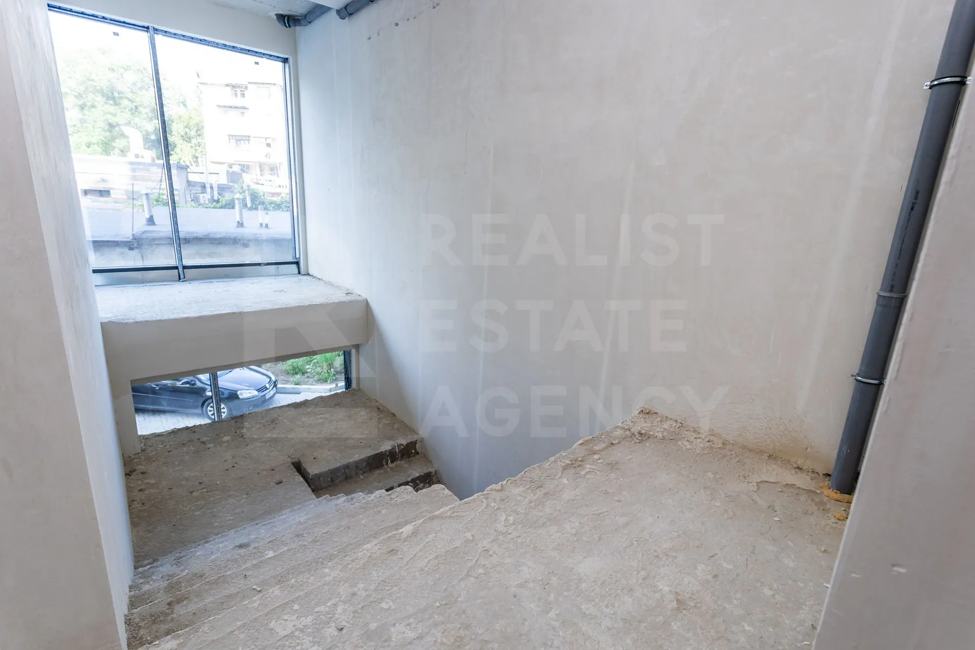 Spațiu comercial, 238 m² — Imagine 2