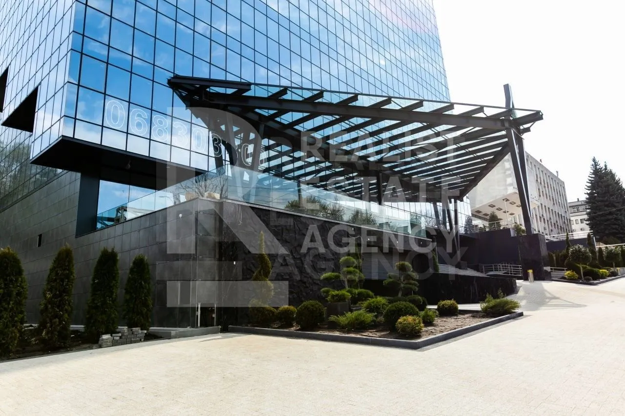 3-bedroom office, 253 m² — Image 4