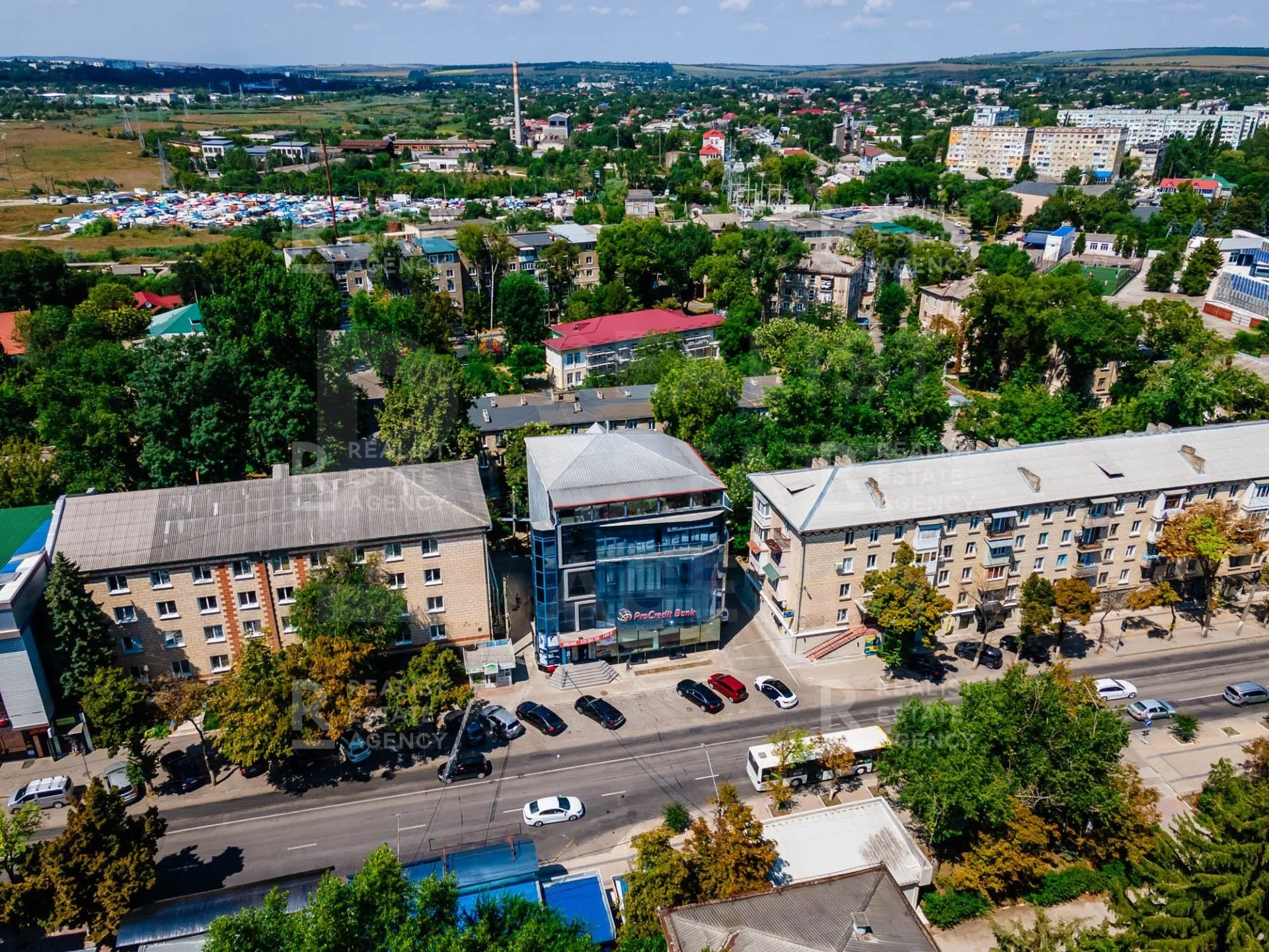 Spațiu comercial, 215 m² — Imagine 4
