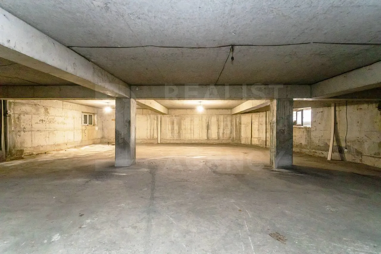 Spațiu comercial, 305 m² — Imagine 3