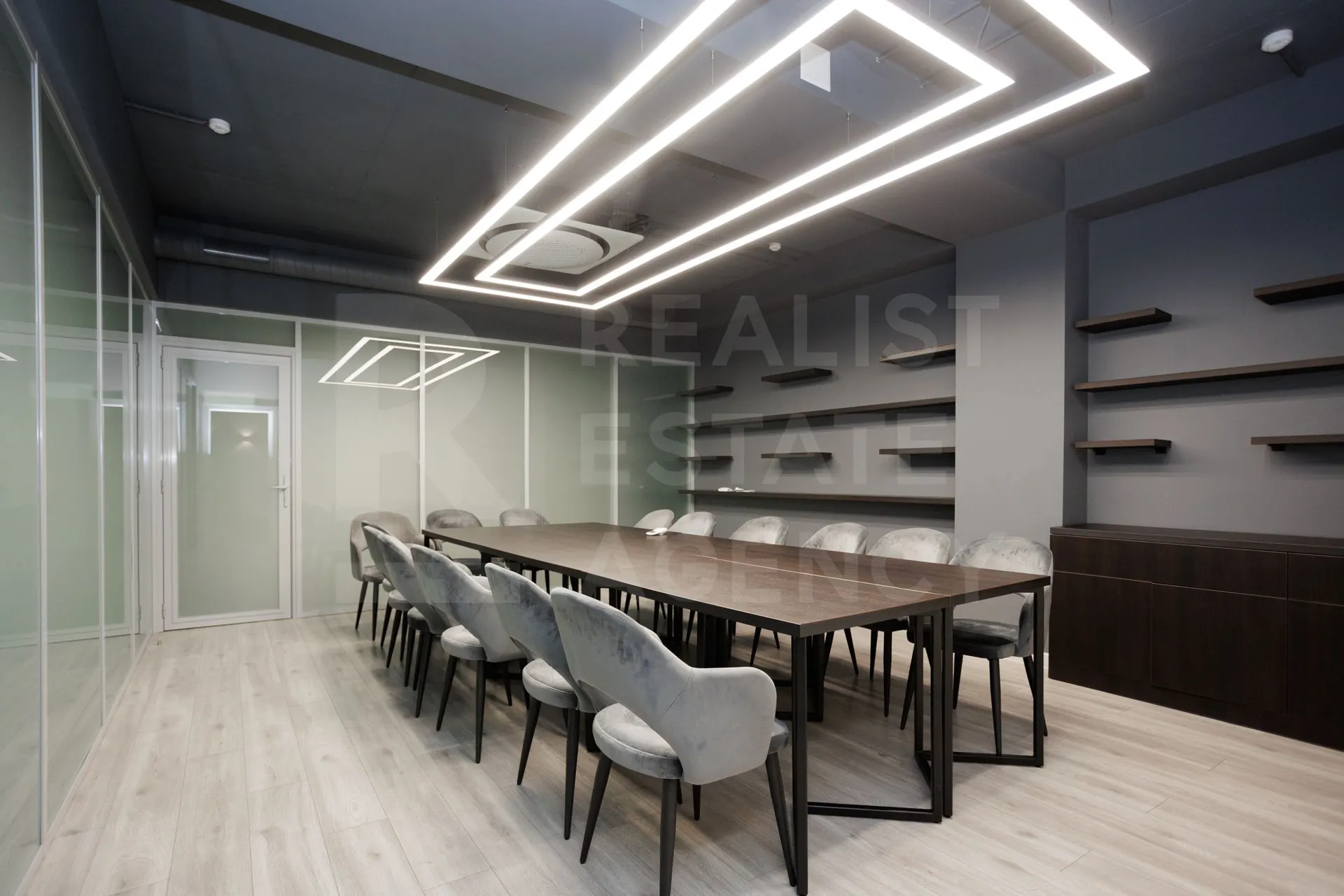 9-camere birou, 270 m² — Imagine 1