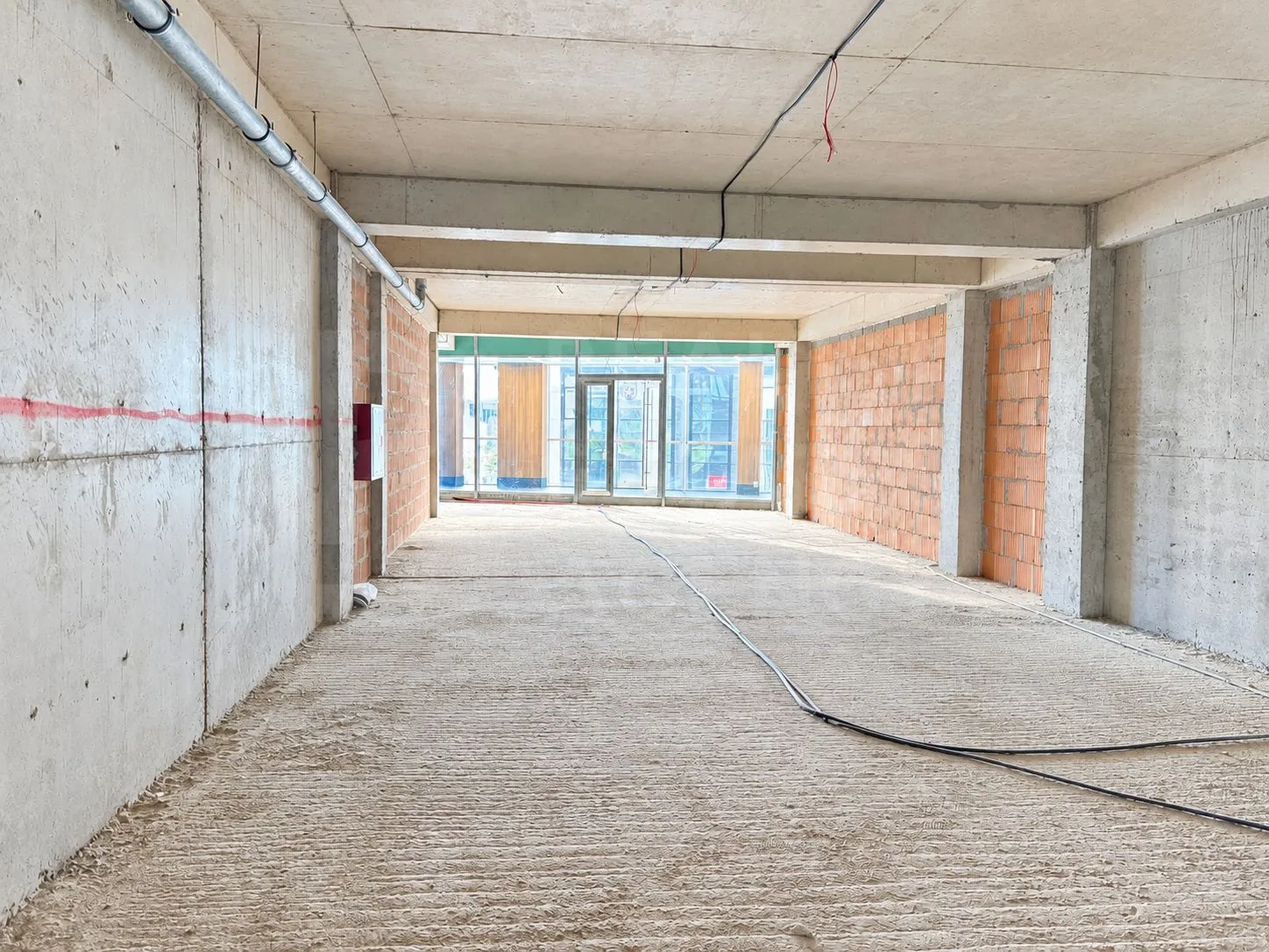 1-camere birou, 109.6 m² — Imagine 1
