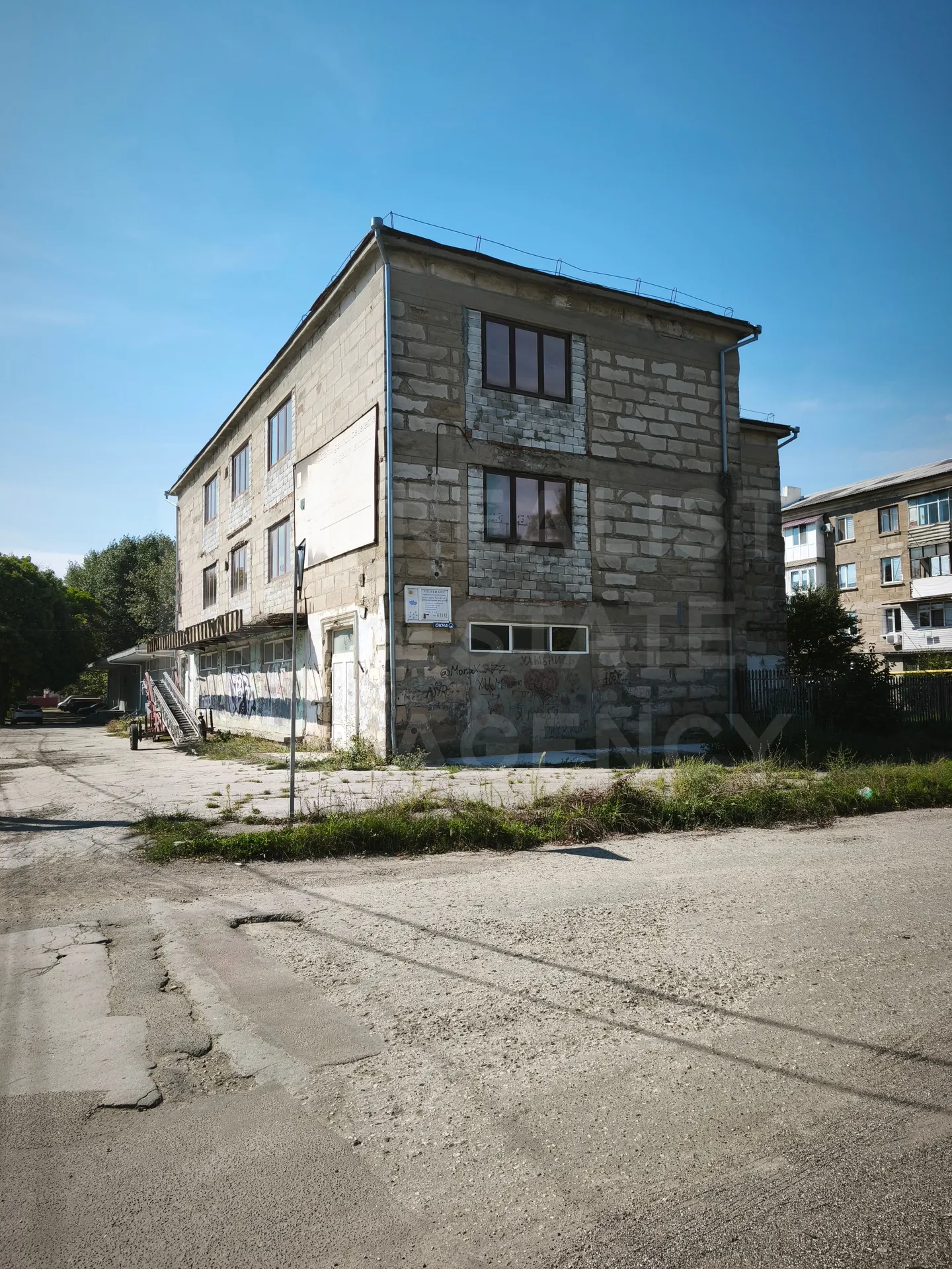 Spațiu comercial, 300 m² — Imagine 2
