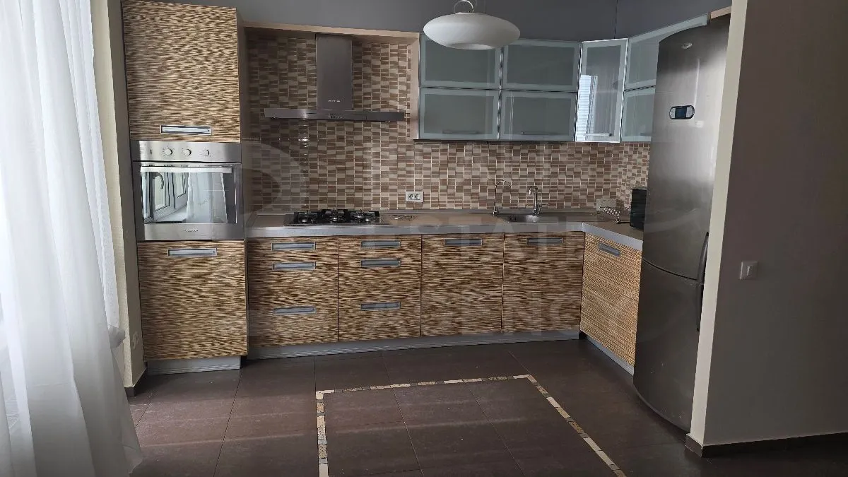 3-комнатная квартира, 130 м² — Изображение 2