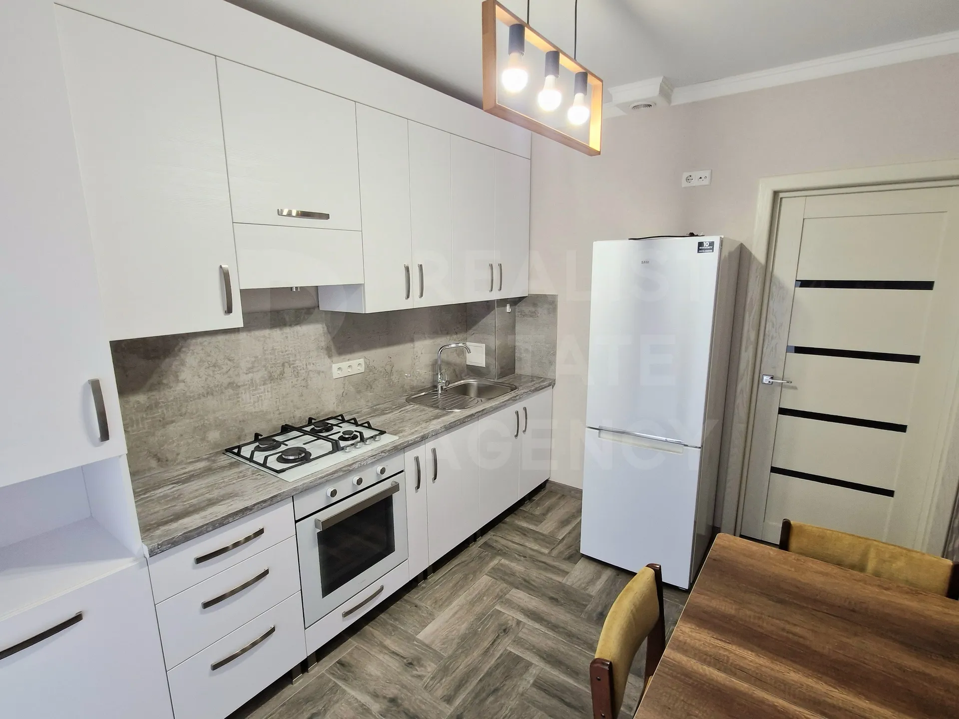 1-bedroom apartment, 50 m² — Image 1