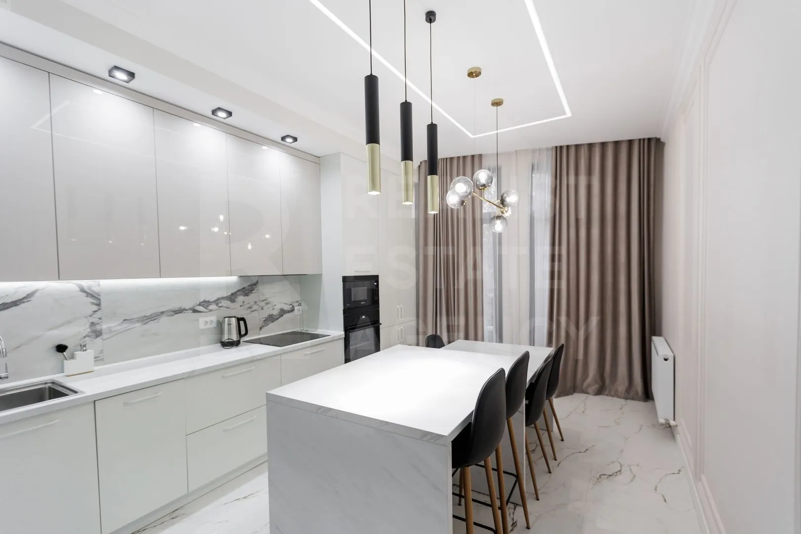 3-комнатная квартира, 150 м² — Изображение 2