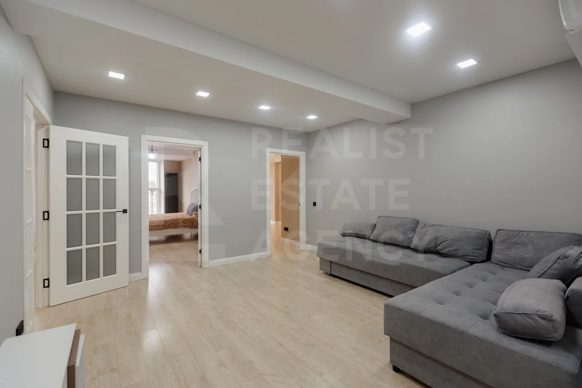 2-camere apartament, 77 m² — Imagine 1