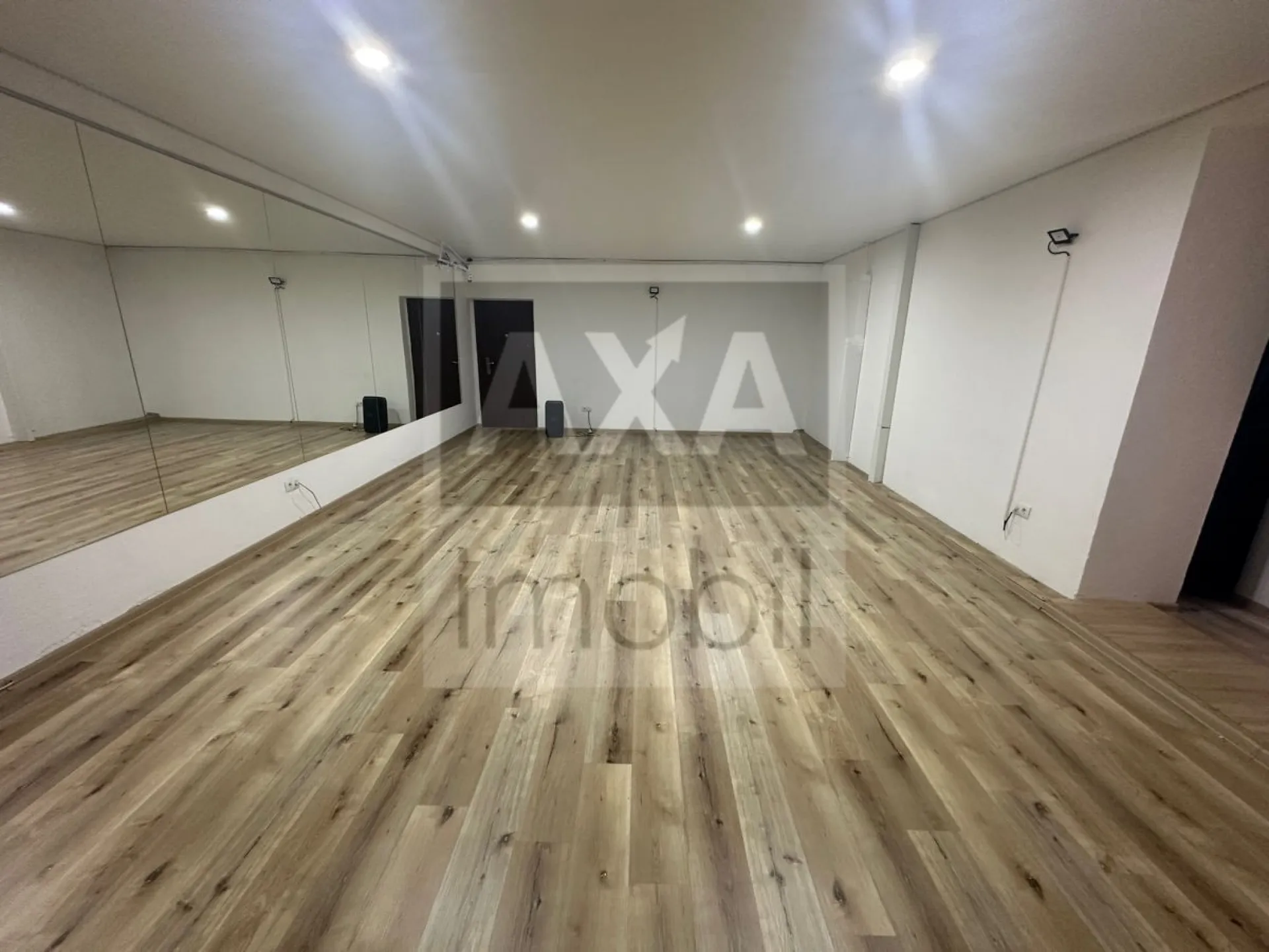 Spațiu comercial, 150 m² — Imagine 1