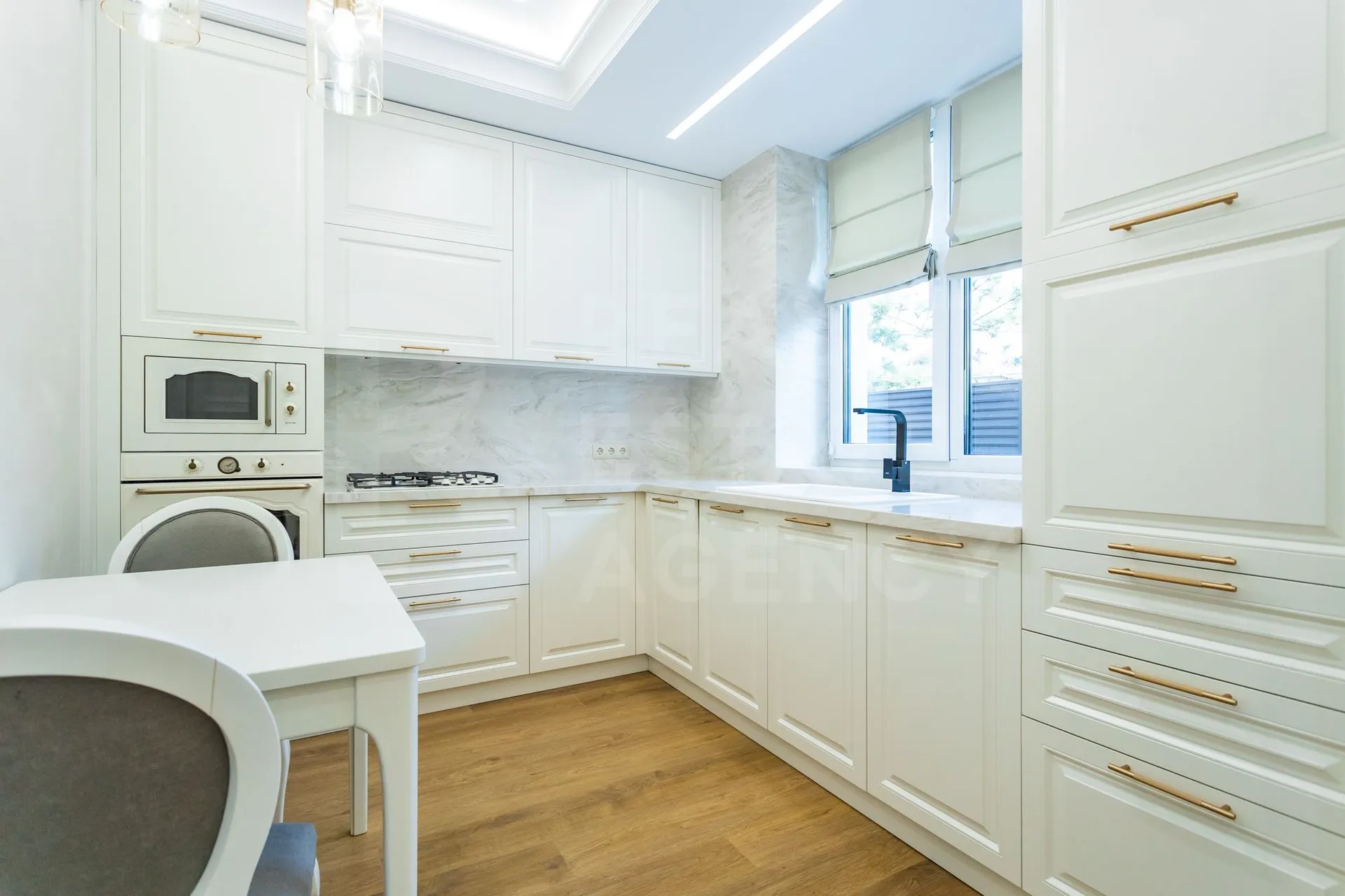 2-этажный дом, 5 комнат, 170 м² — Изображение 2