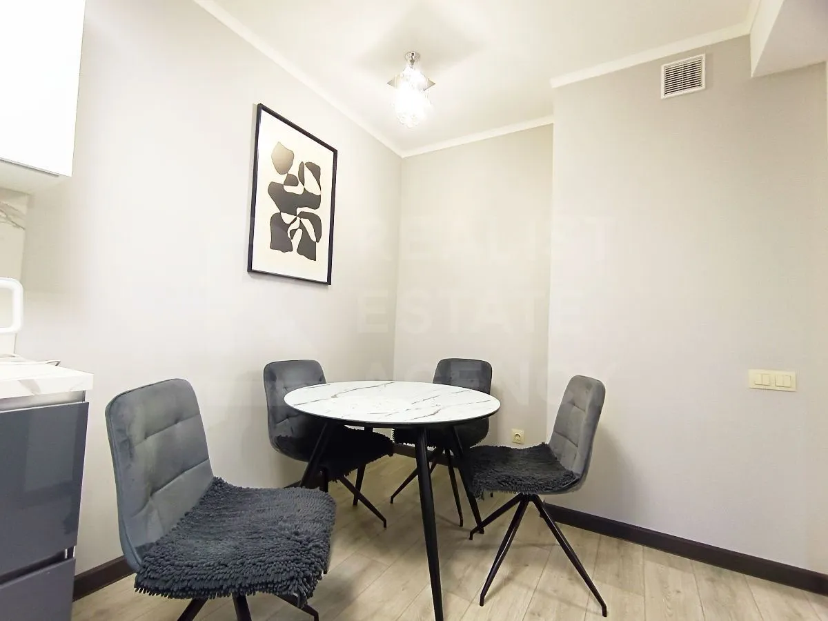 3-bedroom apartment, 115 m² — Image 3