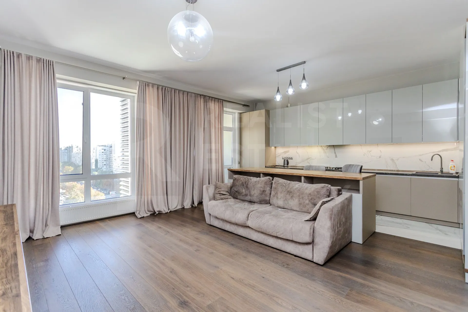 3-комнатная квартира, 110 м² — Изображение 1