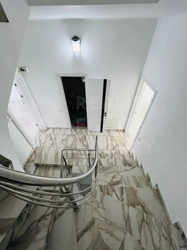 Spațiu comercial, 210 m² — Imagine 3