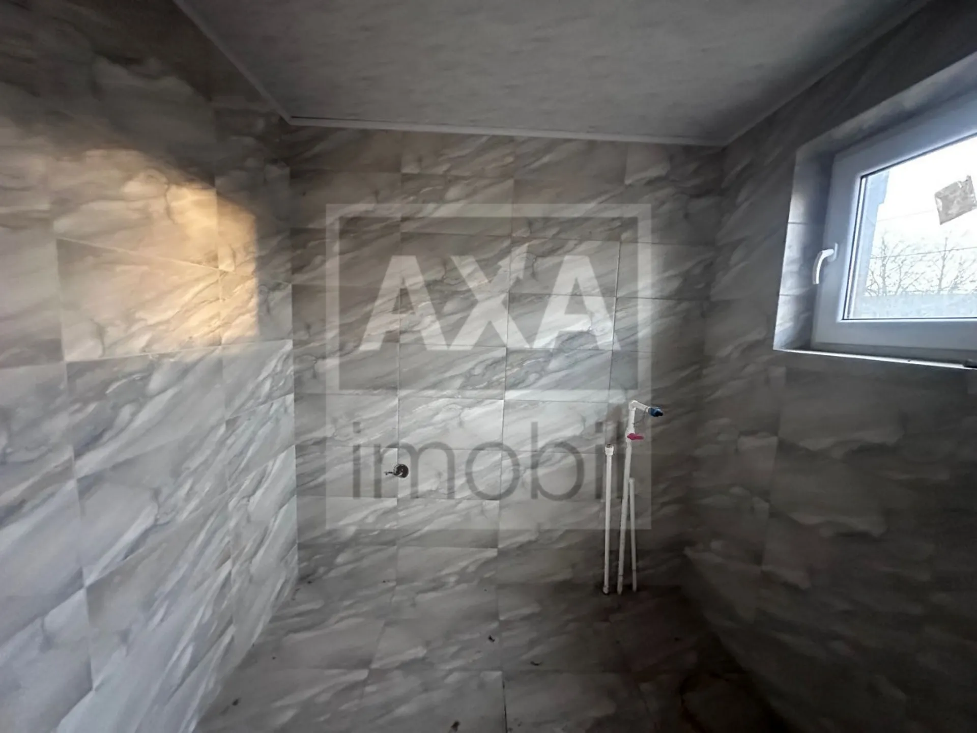 3-etaje casă, 4 camere, 250 m² — Imagine 3