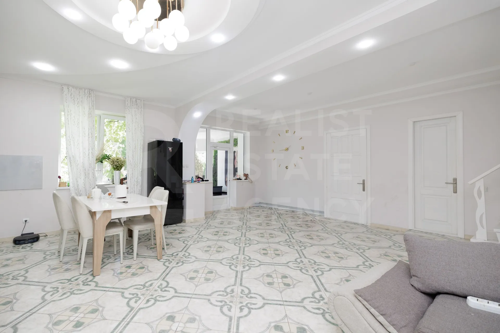 2-floor house, 5 rooms, 170 m² — Image 3