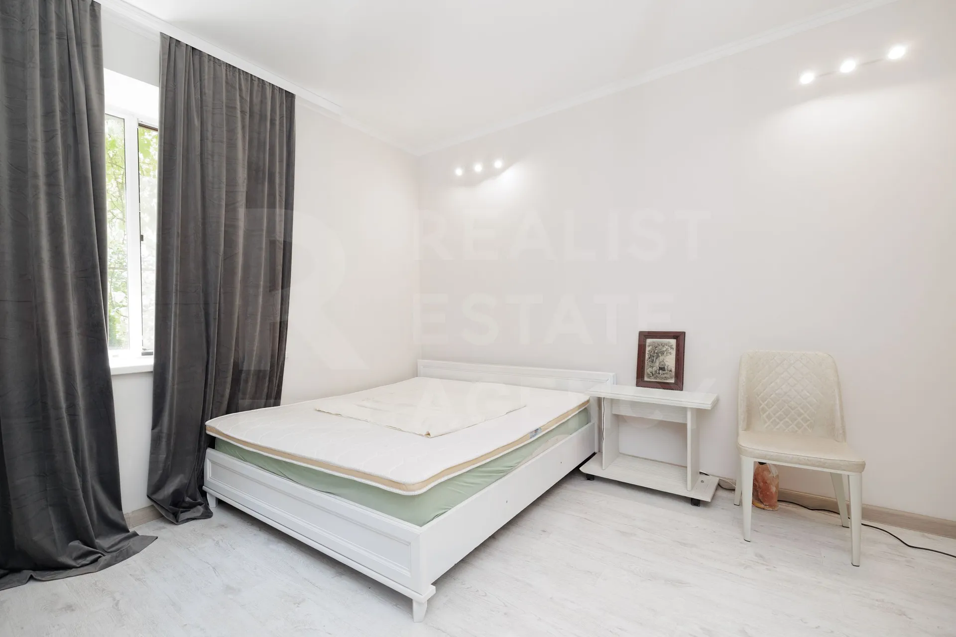 2-floor house, 5 rooms, 170 m² — Image 4