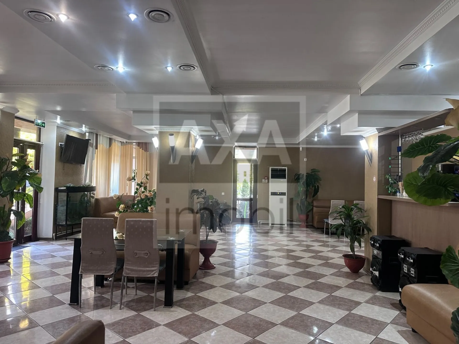 3-комнатная квартира, 560 м² — Изображение 1
