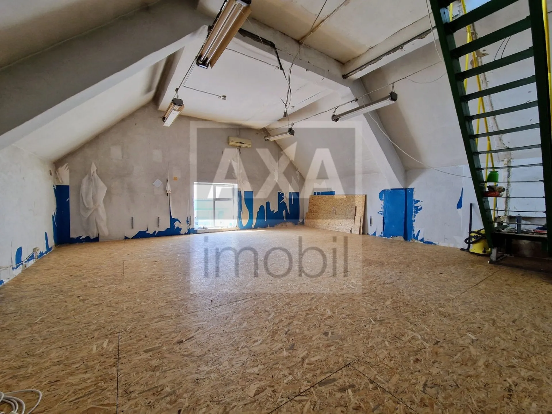 Commercial space, 300 m² — Image 1