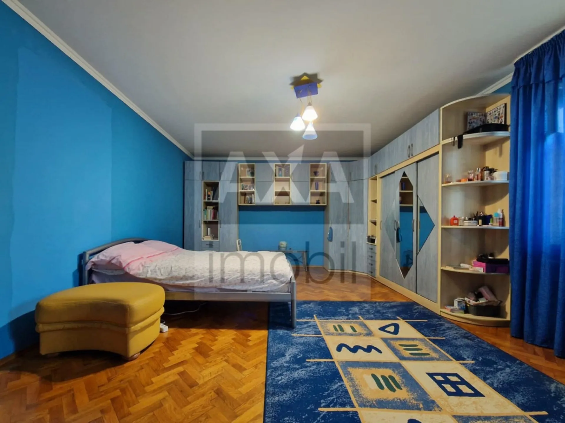 2-этажный дом, 4 комнаты, 240 м² — Изображение 4