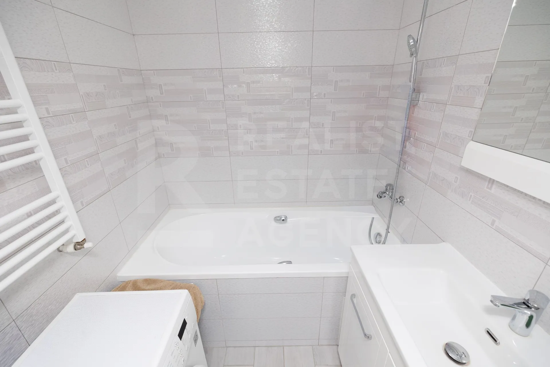 3-комнатная квартира, 102.6 м² — Изображение 3