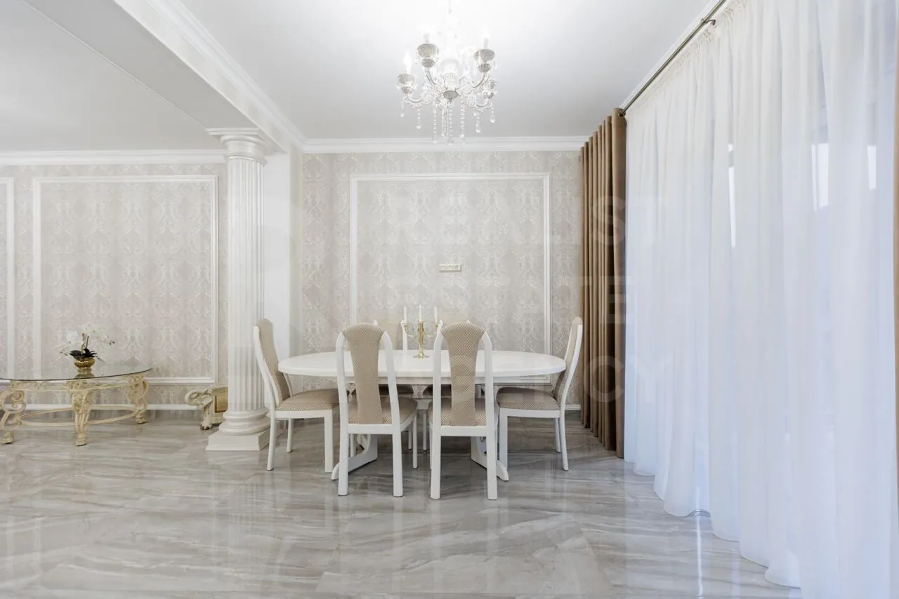 2-этажный дом, 3 комнаты, 280 м² — Изображение 4