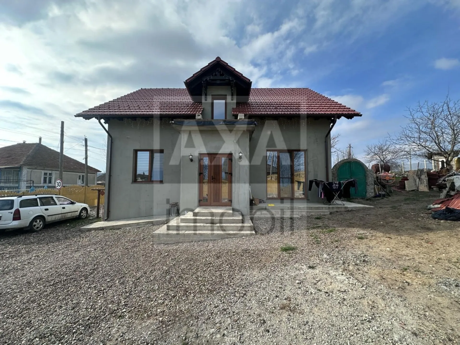 2-этажный дом, 3 комнаты, 160 м² — Изображение 1