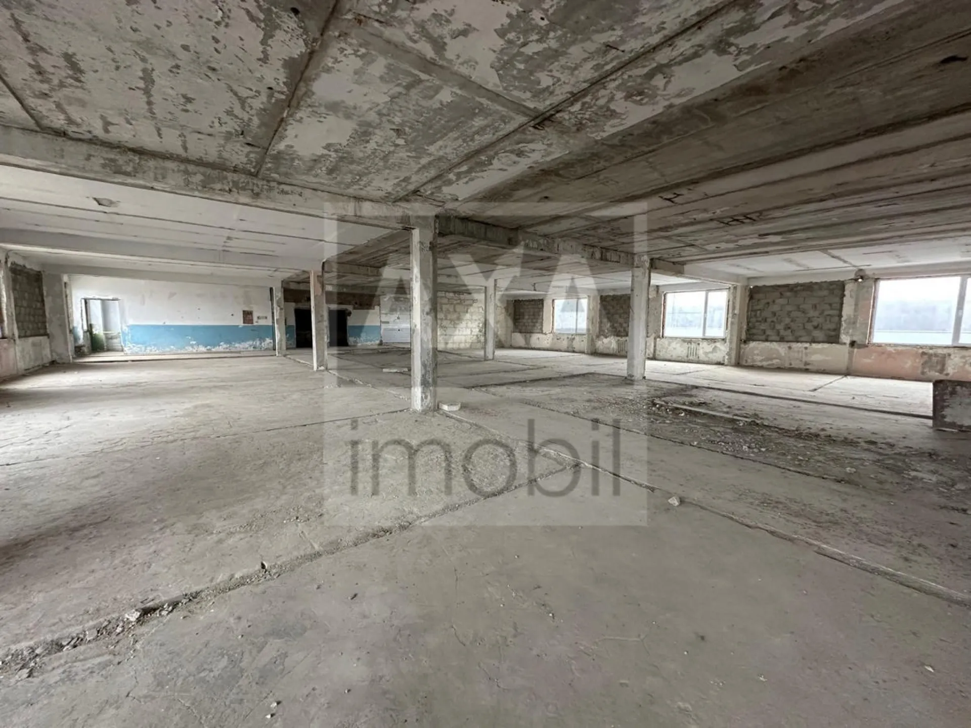 Коммерческое помещение, 5 000 м² — Изображение 1