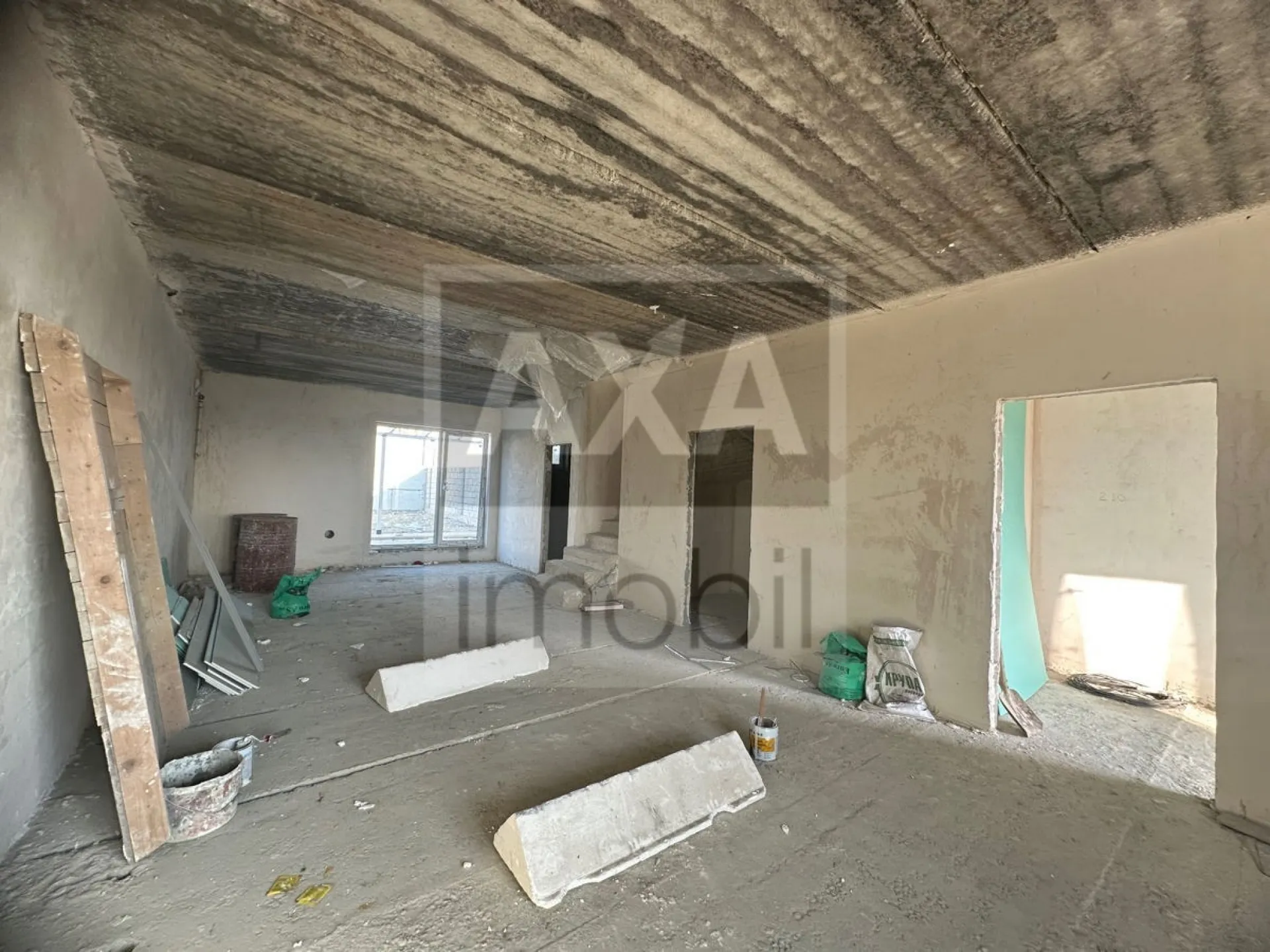 2-etaje casă, 3 camere, 180 m² — Imagine 4