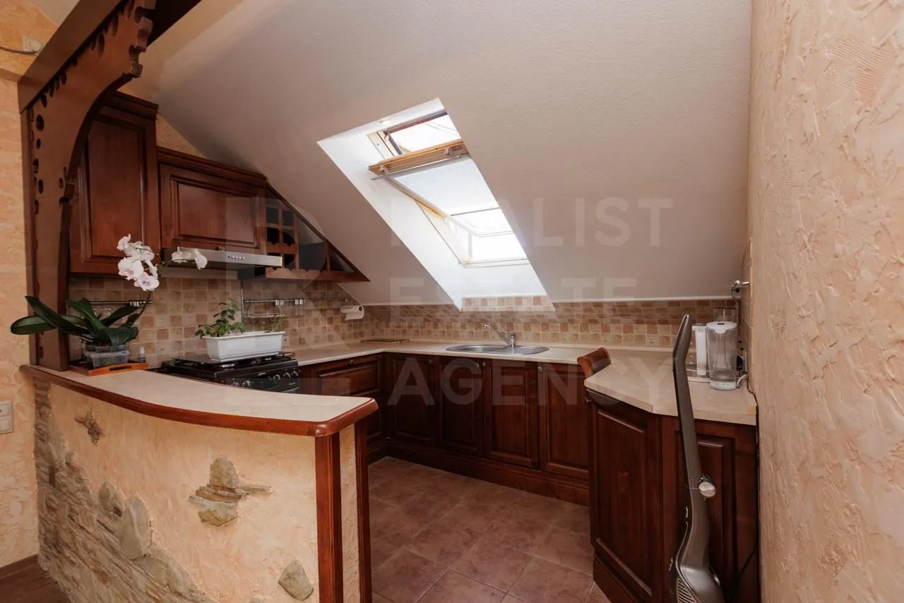 2-bedroom apartment, 111 m² — Image 2