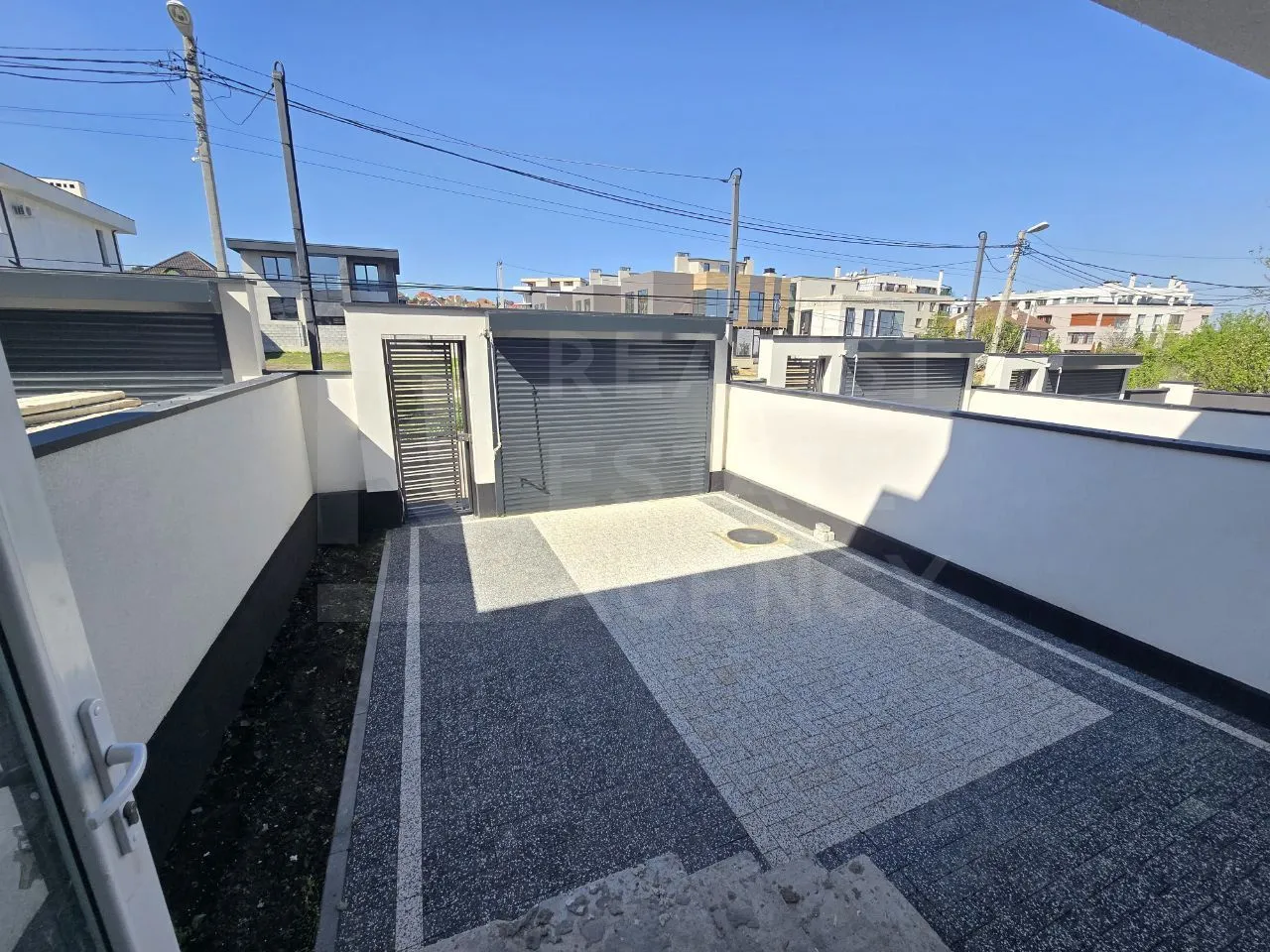 3-etaje casă, 4 camere, 200 m² — Imagine 3