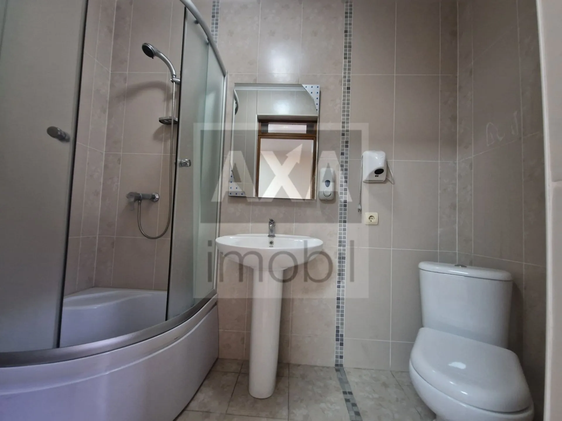 Spațiu comercial, 320 m² — Imagine 3