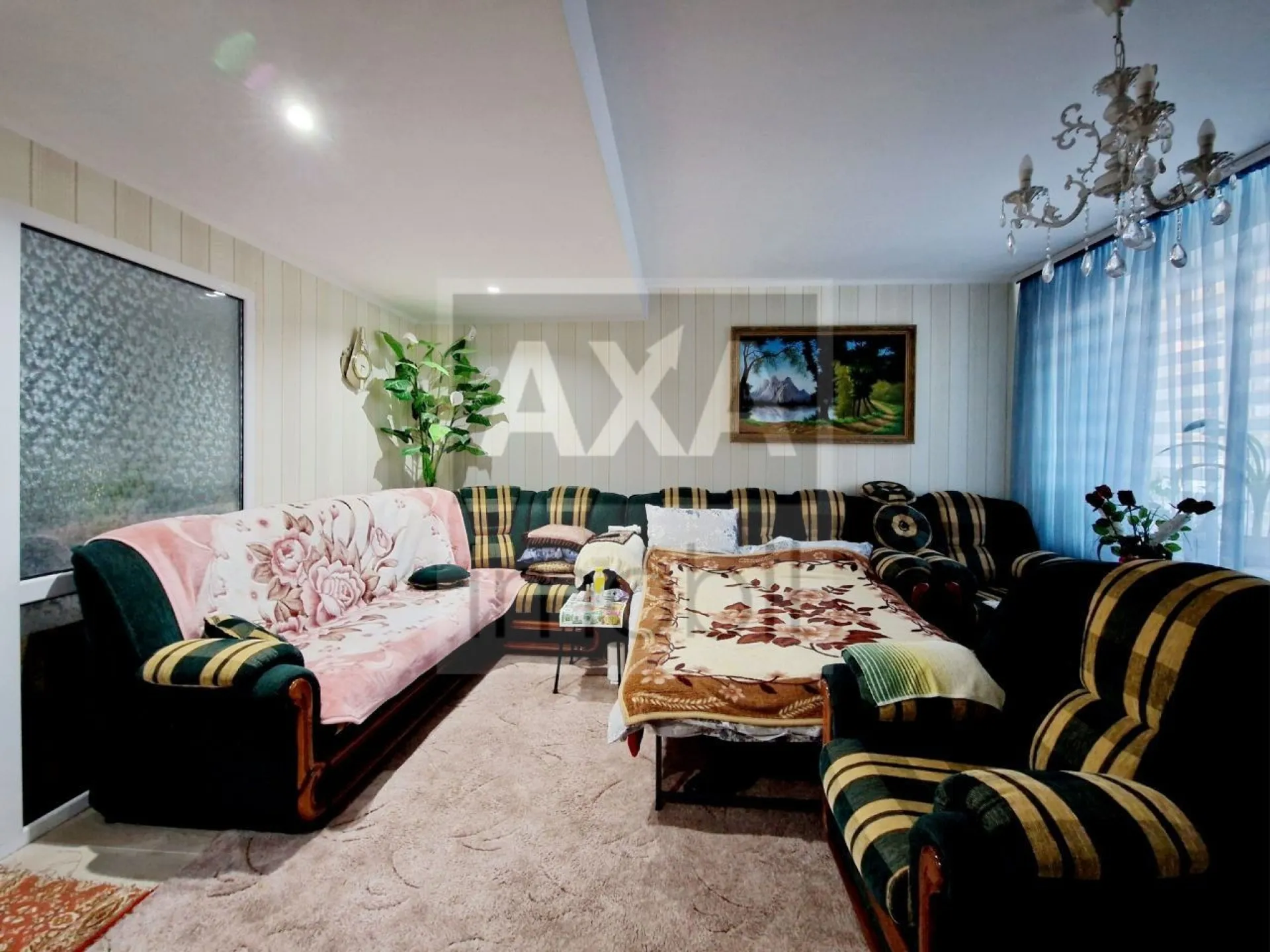 3-etaje casă, 4 camere, 240 m² — Imagine 3