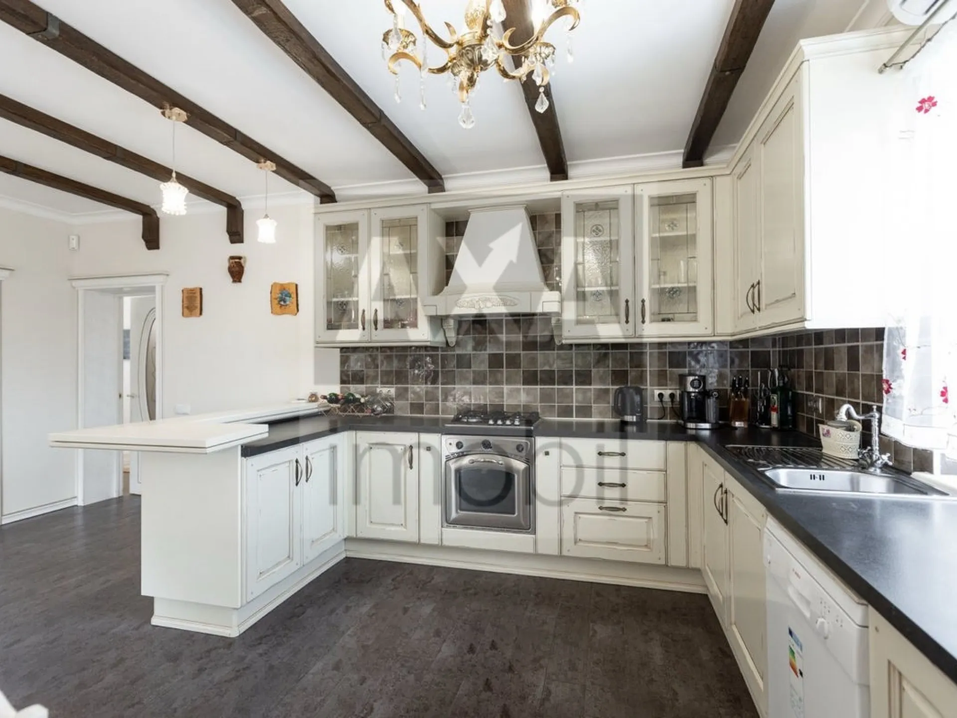 2-этажный дом, 4 комнаты, 170 м² — Изображение 2