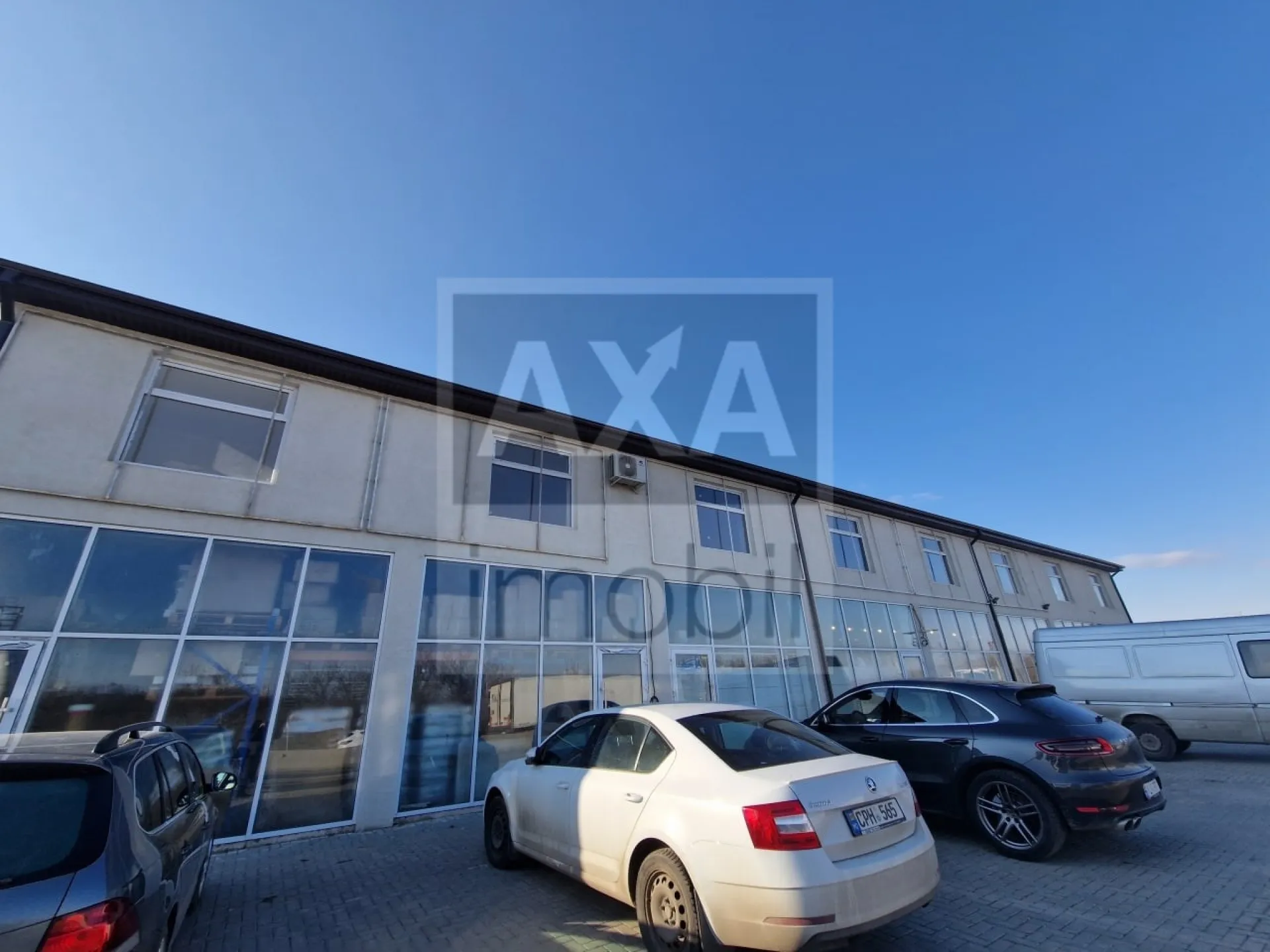 Spațiu comercial, 400 m² — Imagine 2