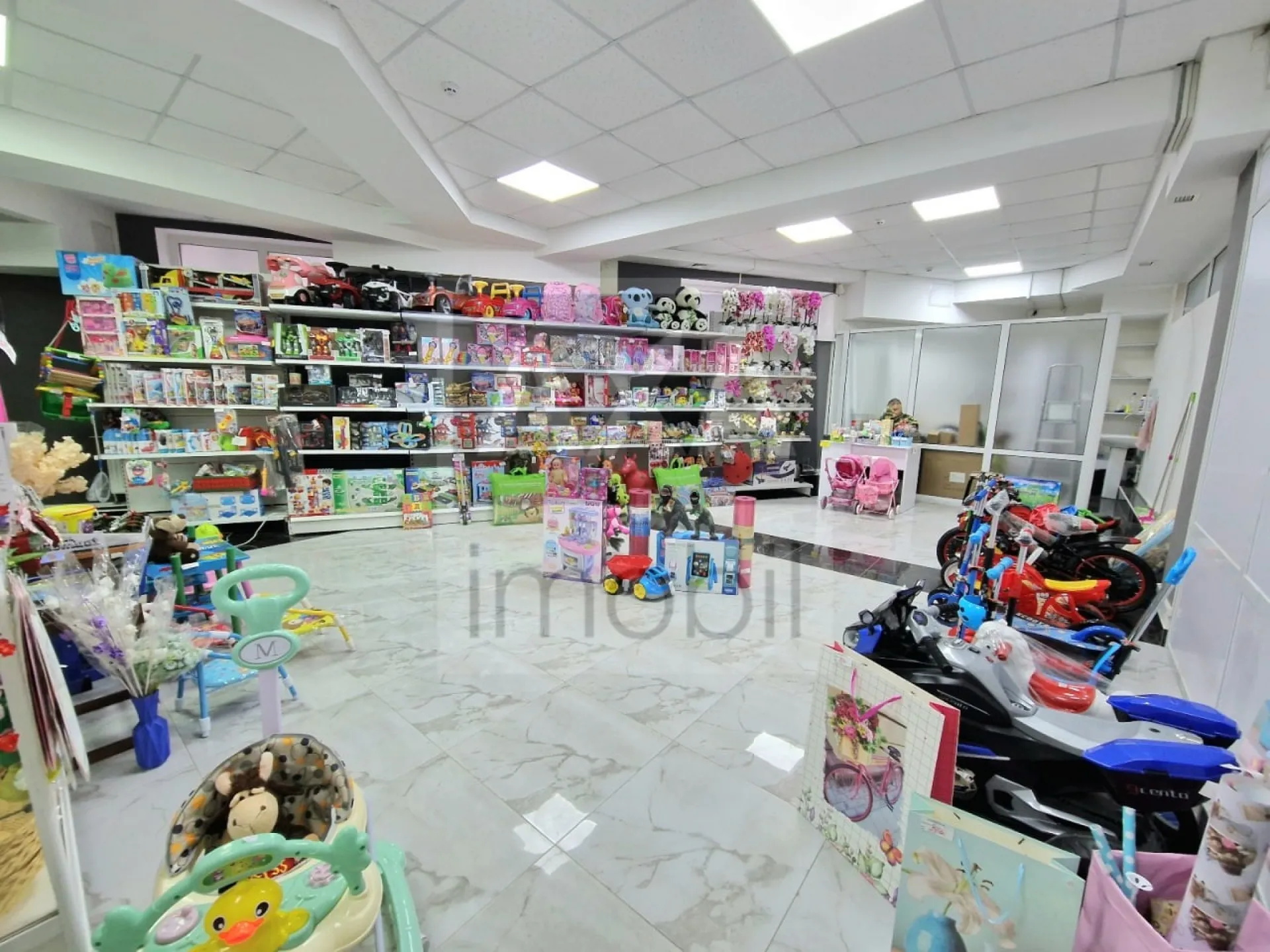 Spațiu comercial, 45 m² — Imagine 2