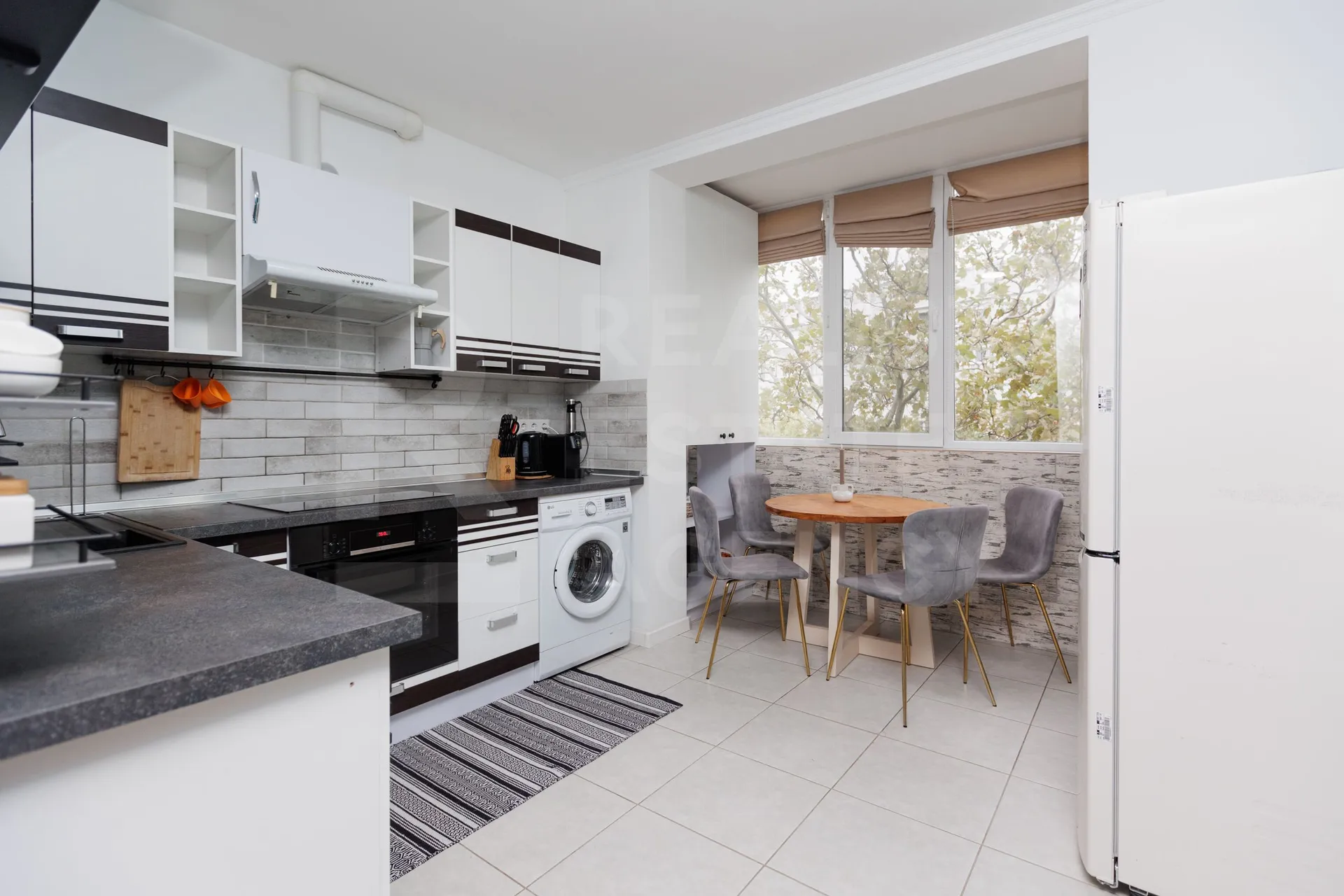 2-комнатная квартира, 55 м² — Изображение 2