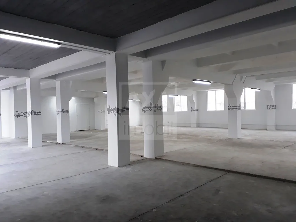 Spațiu comercial, 600 m² — Imagine 1