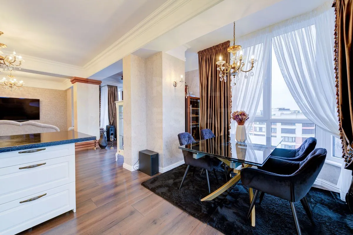3-camere apartament, 220 m² — Imagine 1