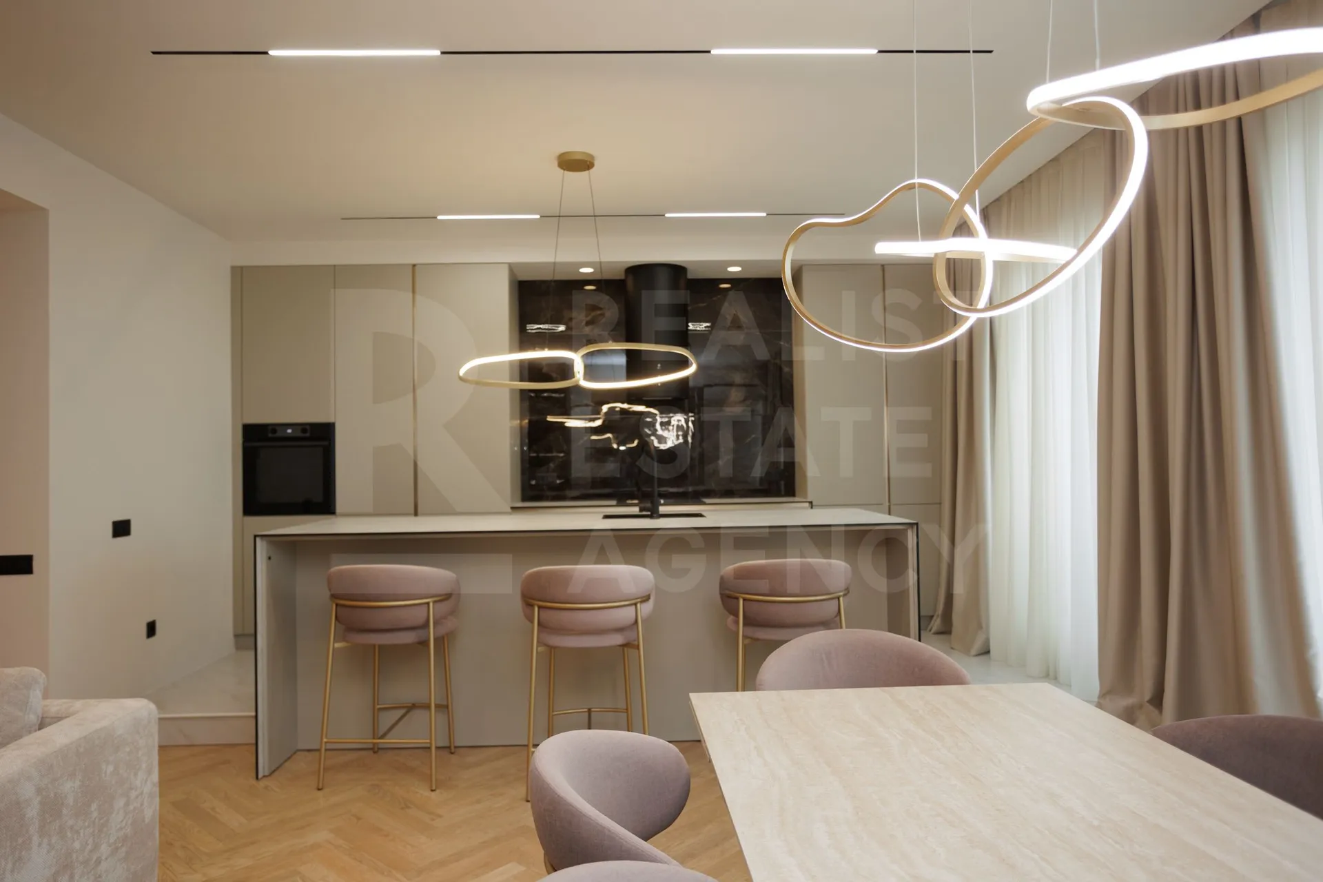3-комнатная квартира, 167 м² — Изображение 2